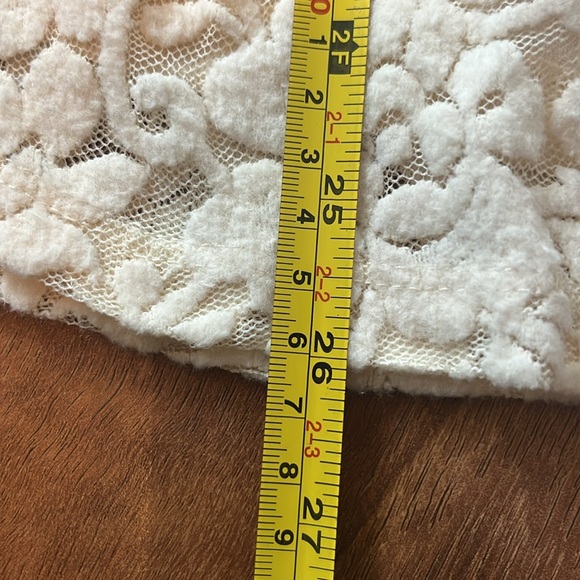 BNWOT Maurices classy off white lined floral top - Picture 12 of 15